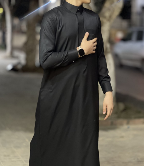 قميص الوليد مصنوع من أجود أنواع قماش خلية النحل — نسيج يجمع بين الفخامة والمتانة في قطعة واحدة لا مثيل لها